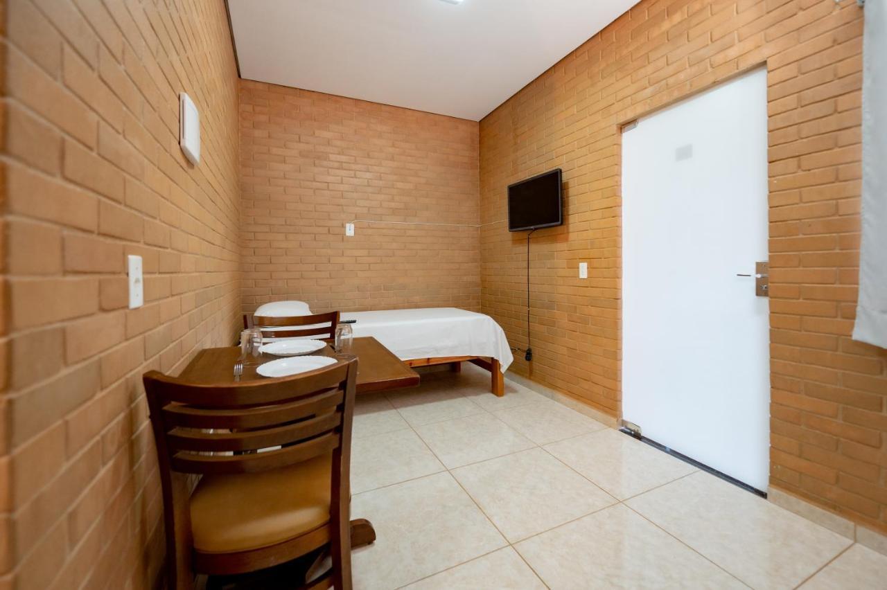 Flats Oliveira Apartment *